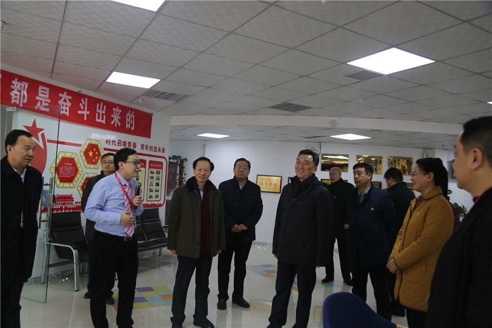 熱烈歡迎全國總工會副主席，書記處書記魏地春及省總工會王保存主席一行蒞臨安陽青峰網(wǎng)絡(luò)參觀指導(dǎo)